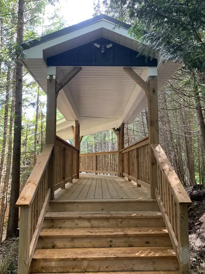 Covered boardwalk entry